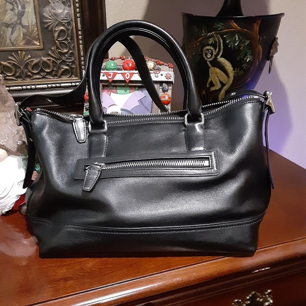 Black Coach Purse - Picture 4 of 12